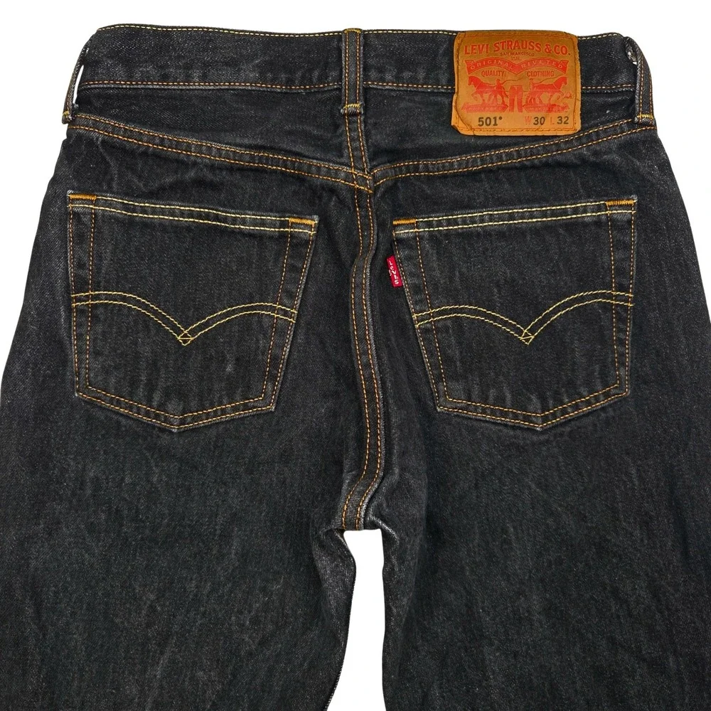 Levis 501 Original Fit Jeans Mens 30x32 Fits 28×27 Black‎ Dark Wash Straight